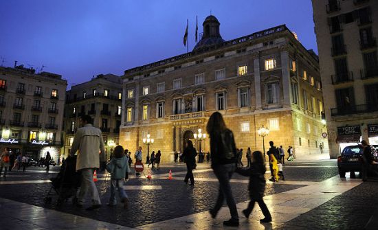 Unificació de tràmits. Eliminació de nivells administratius.